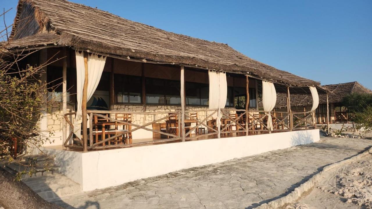 Shangri-La Lodge Ambatomilo Exteriér fotografie